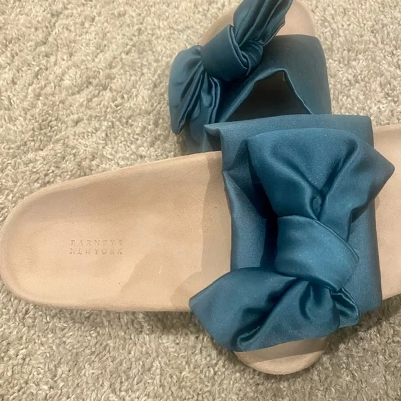 Barneys New York satin bow slides - Picture 3 of 4